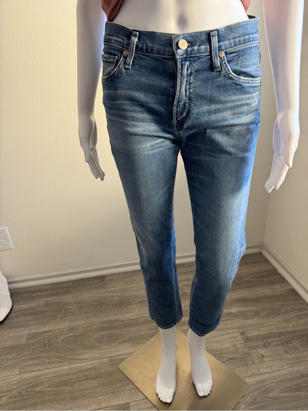 Citizens of Humanity Agnes Crop Mid-Rise Slim Straight jeans